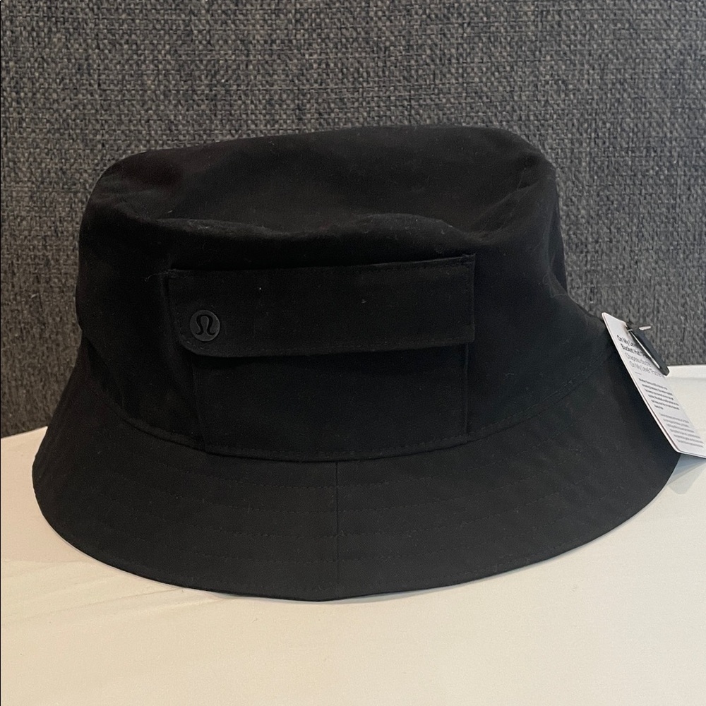 Lululemon Athletica Classic Black Bucket Hat